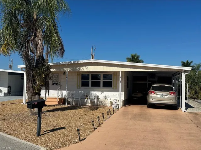 167  Chisholm  TRL, North Fort Myers, FL 33917
