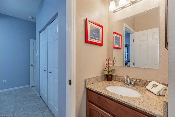 jack and jill to bedrooms #3 and #4