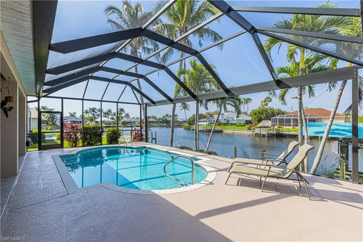 your going to love the big panoramic screen. You have to see this basin view in person to appreciate it to its fullest. Million dollar sunsets await you!