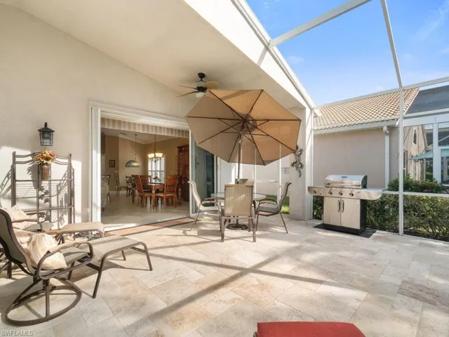 284  Glen Eagle  CIR, Naples, FL 34104