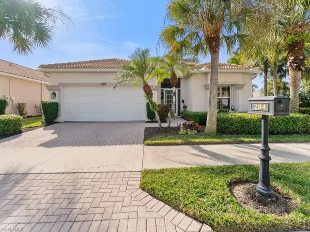 284  Glen Eagle  CIR, Naples, FL 34104