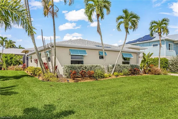 8 Palmview Blvd, Fort Myers Beach, Florida 33931