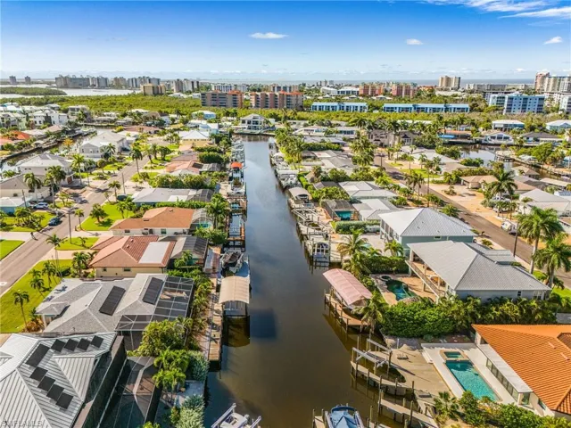 8 Palmview Blvd, Fort Myers Beach, Florida 33931