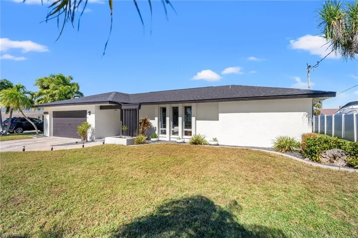 Welcome to 1709 SE 39th St