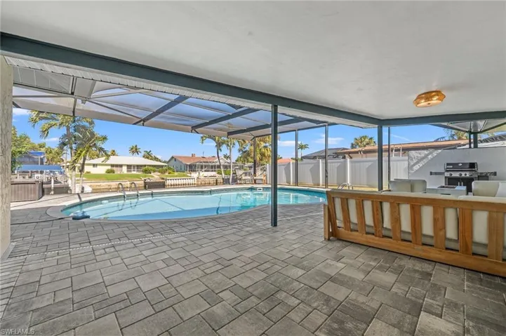 Large Covered Lanai