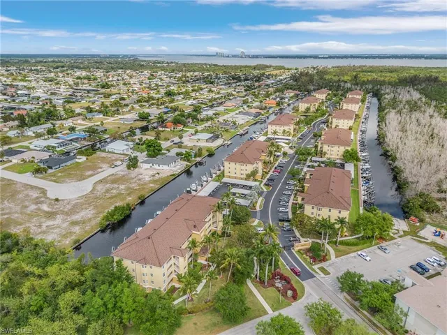 1781  Four Mile Cove  PKWY, Cape Coral, FL 33990