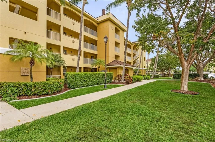 1781  Four Mile Cove  PKWY, Cape Coral, FL 33990