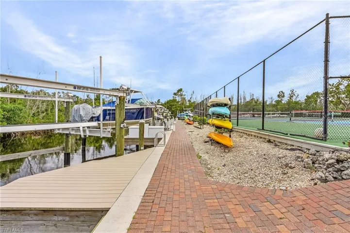 1781  Four Mile Cove  PKWY, Cape Coral, FL 33990