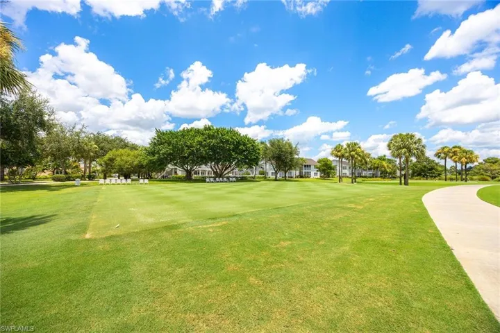 7000  Pinnacle  LN, Naples, FL 34110