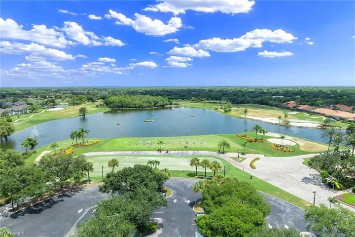 7000  Pinnacle  LN, Naples, FL 34110