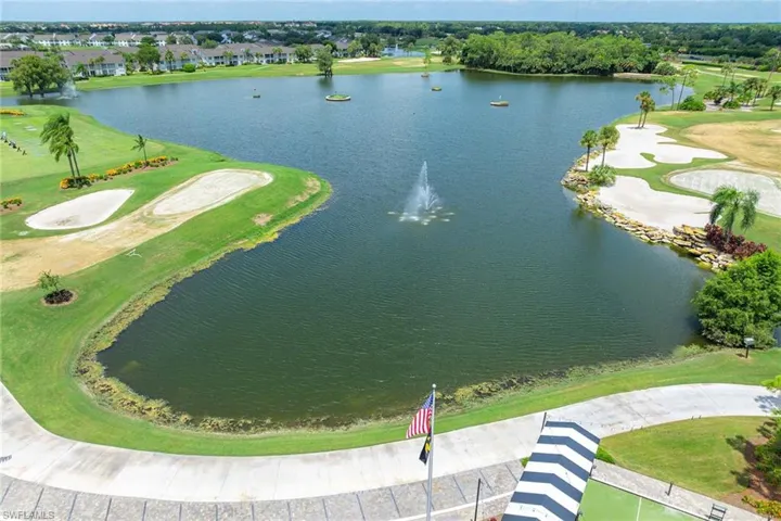 7000  Pinnacle  LN, Naples, FL 34110
