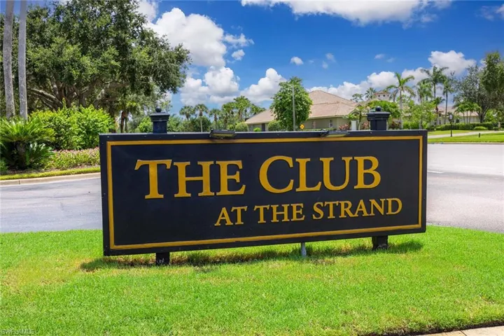 7000  Pinnacle  LN, Naples, FL 34110
