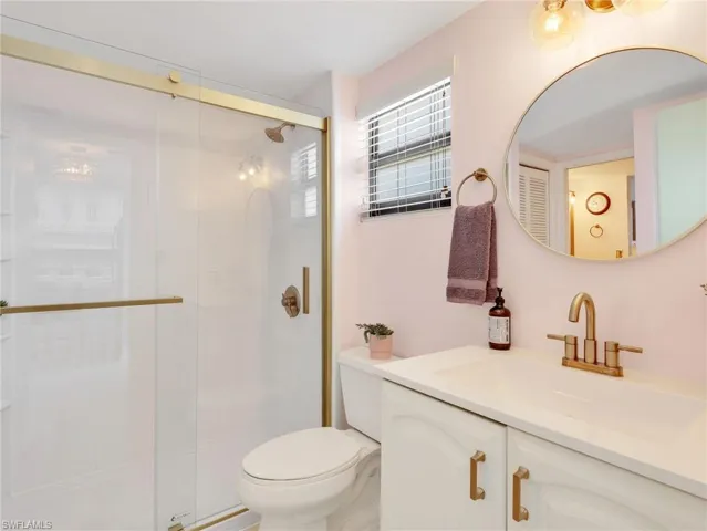 801 River Point Dr 203a, Naples, Florida 34102
