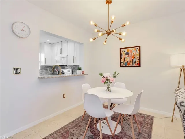 801 River Point Dr 203a, Naples, Florida 34102