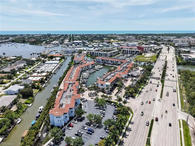 801 River Point Dr 203a, Naples, Florida 34102