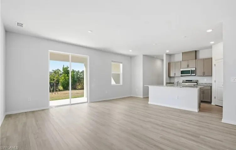 3206 Ne 13th Ct, Cape Coral, Florida 33909