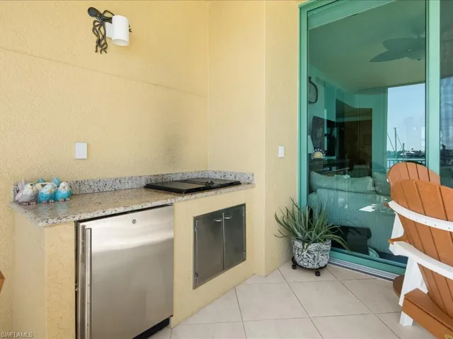 Outdoor Kitchen