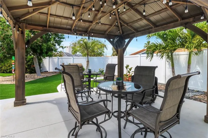 701 Barfield Dr, Marco Island, Florida 34145