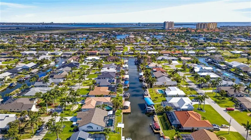 5312 SW 9th  PL, Cape Coral, FL 33914