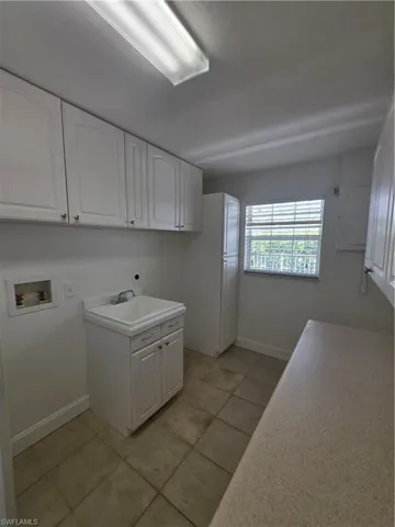 1038 SE 30th  ST, Cape Coral, FL 33904