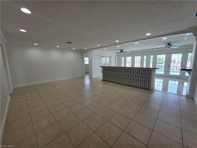 1038 SE 30th  ST, Cape Coral, FL 33904