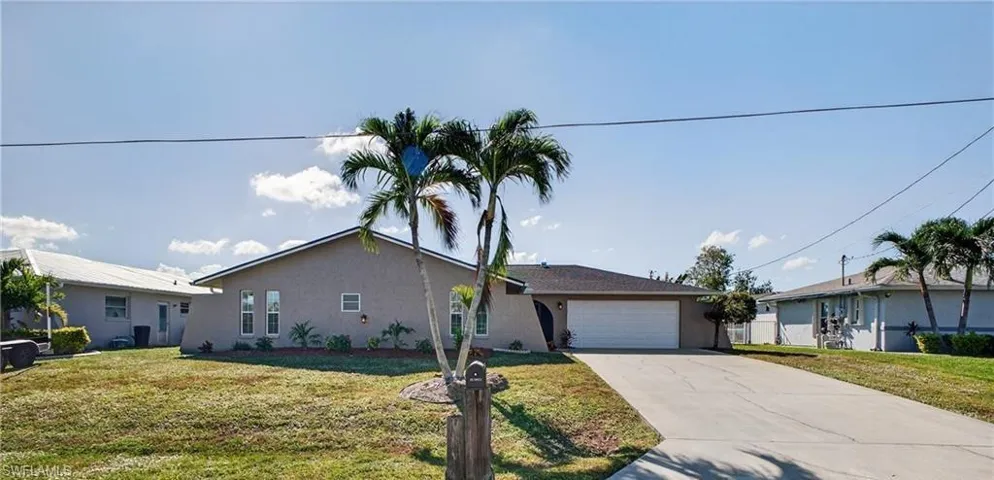 1038 SE 30th  ST, Cape Coral, FL 33904