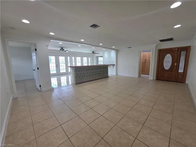 1038 SE 30th  ST, Cape Coral, FL 33904