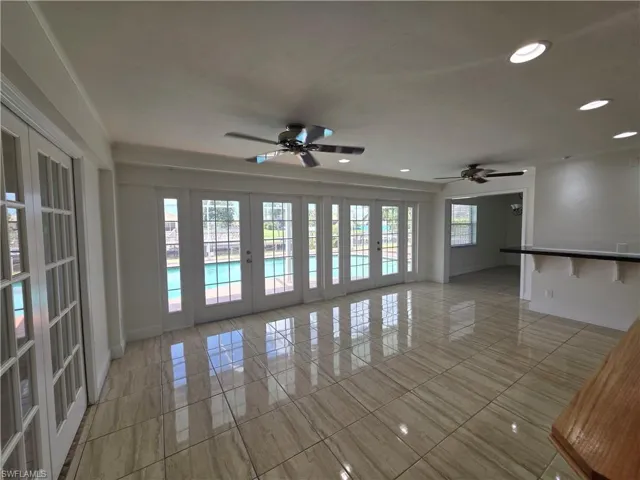 1038 SE 30th  ST, Cape Coral, FL 33904