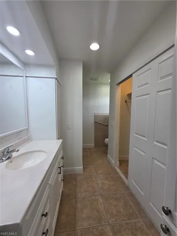 1038 SE 30th  ST, Cape Coral, FL 33904