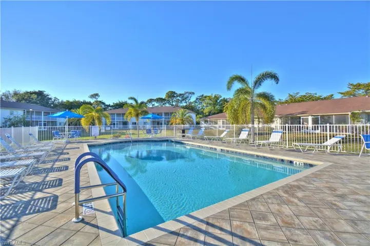 2330 Naples Trace Cir 9-903, Naples, Florida 34109