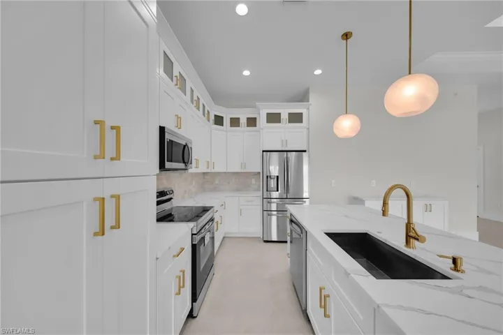 1213 Nw 25th Pl, Cape Coral, Florida 33993