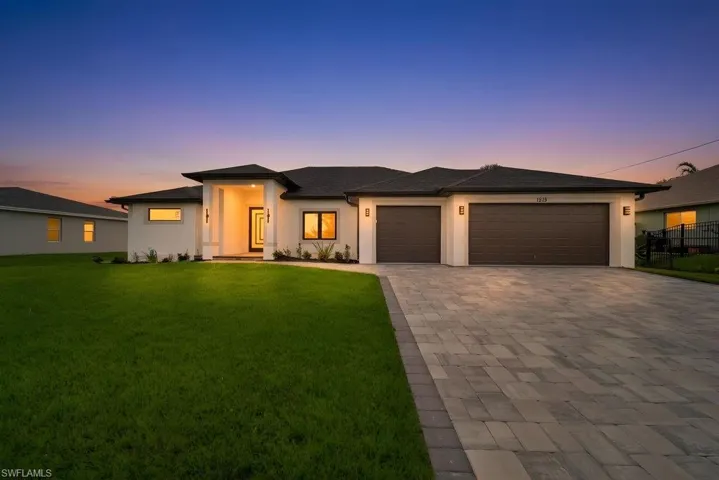 1213 Nw 25th Pl, Cape Coral, Florida 33993