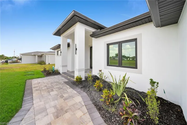 1213 Nw 25th Pl, Cape Coral, Florida 33993