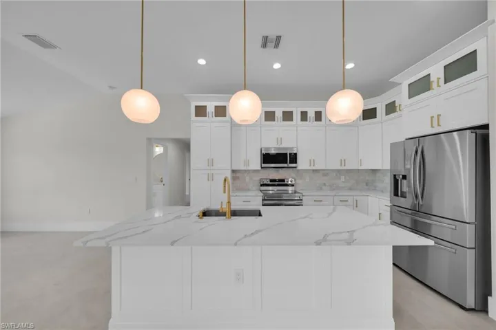 1213 Nw 25th Pl, Cape Coral, Florida 33993