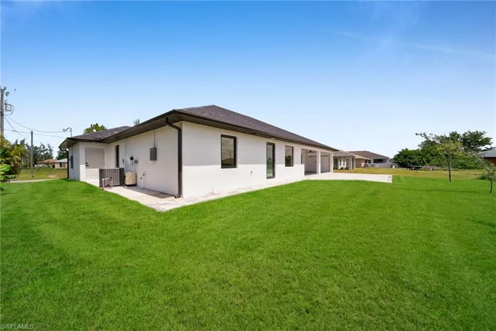 1213 Nw 25th Pl, Cape Coral, Florida 33993