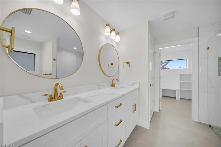 1213 Nw 25th Pl, Cape Coral, Florida 33993