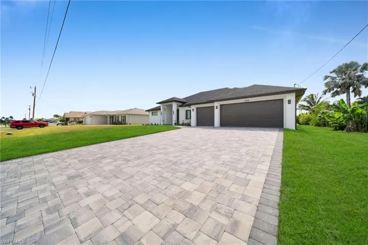 1213 Nw 25th Pl, Cape Coral, Florida 33993