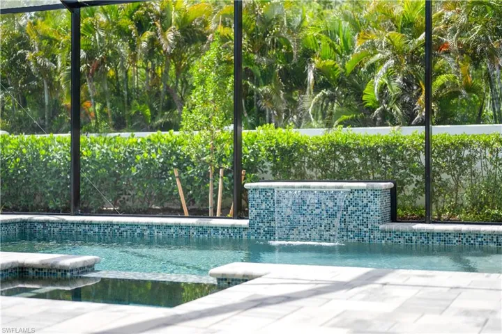 8783  Oceana  WAY, Naples, FL 34114