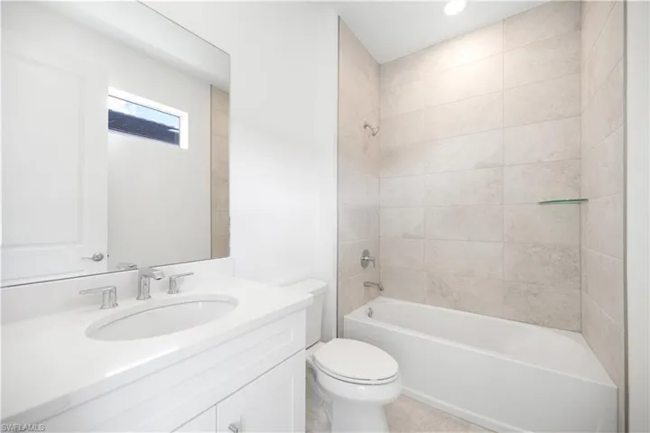 En suite bathroom