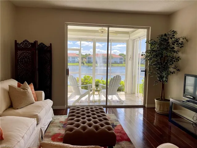 6670 Huntington Lakes Cir 104, Naples, Florida 34119