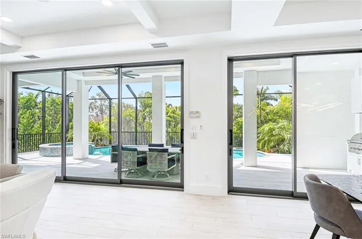 375 Periwinkle CT, MARCO ISLAND FL 34145