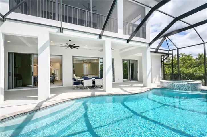 375 Periwinkle CT, MARCO ISLAND FL 34145
