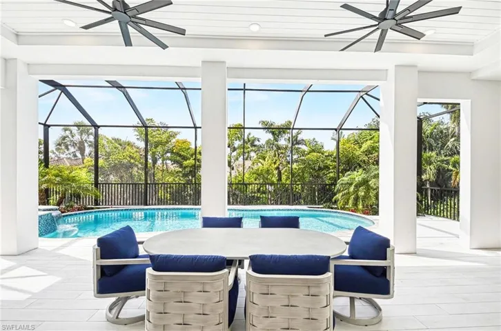 375 Periwinkle CT, MARCO ISLAND FL 34145
