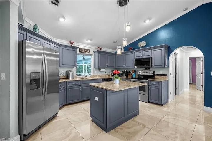 17250 Caloosa Trace Cir, Fort Myers, Florida 33967
