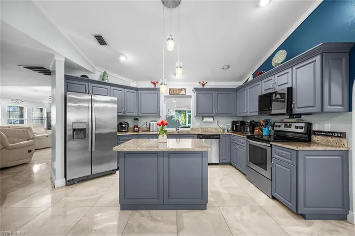 17250 Caloosa Trace Cir, Fort Myers, Florida 33967