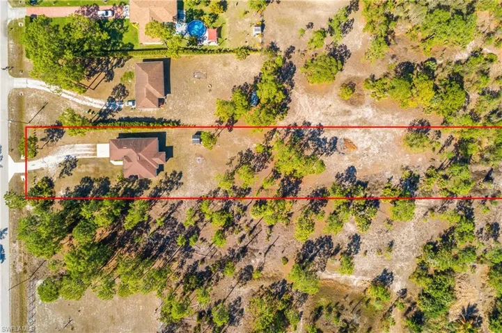Aerial view of property's location with property boundaries highlighted