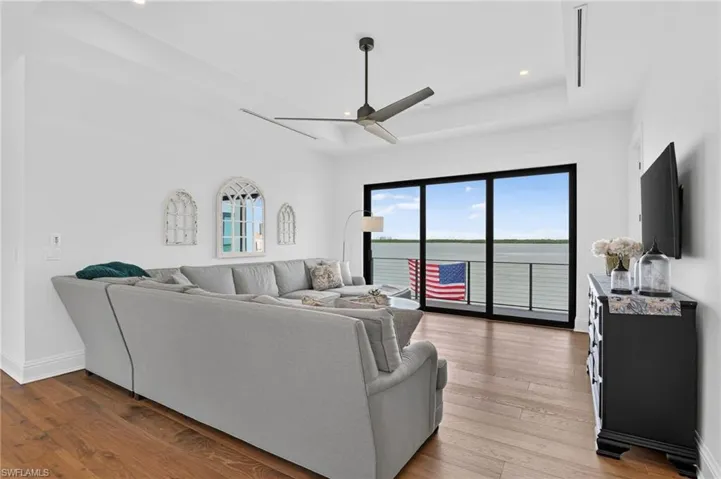 1890 Cascade Ct, Marco Island, Florida 34145