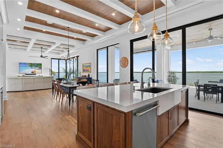 1890 Cascade Ct, Marco Island, Florida 34145