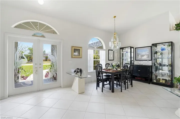 241 Se 29th Ter, Cape Coral, Florida 33904