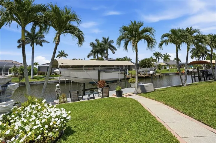 241 Se 29th Ter, Cape Coral, Florida 33904